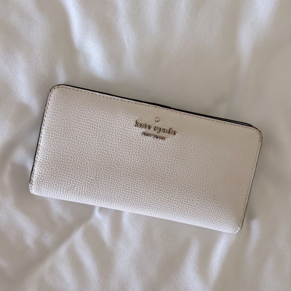Kate spade wallet - Picture 1 of 3